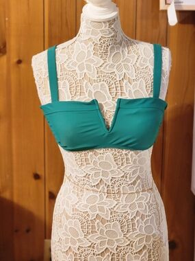 Teal V-Notch Bandeau Bra with Straps